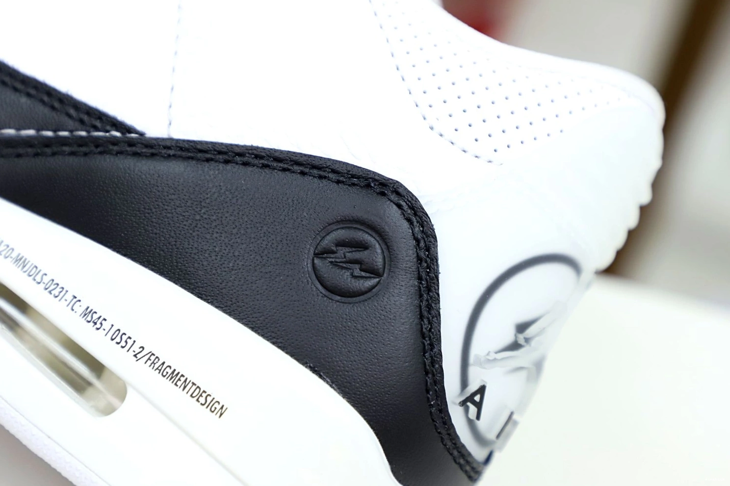 RETRO AIR 'WHITE' X DESIGN 3 JORDAN FRAGMENT SP 0204